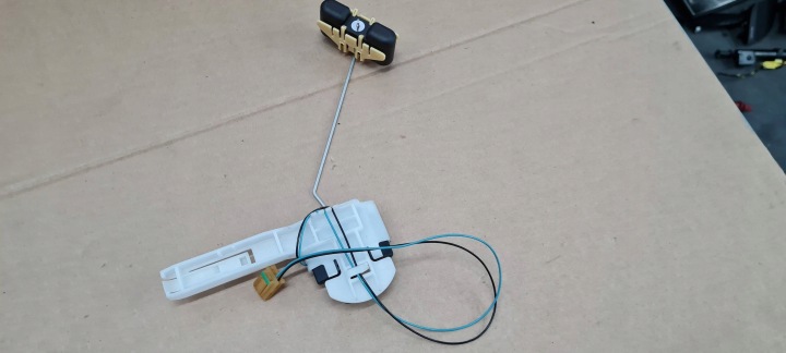 SQ5 80A Q5 LIFT sensor of the level of the fuel 80A919047F