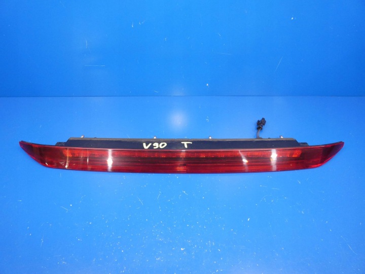VOLVO V90 II TRZECIE light STOP STOPU Z bonnet