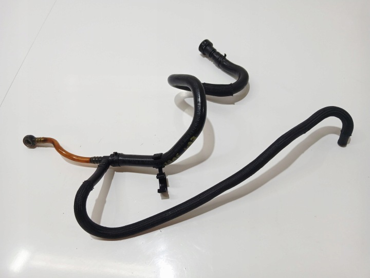 Conduit pieces tuyaux Tuyau flexible Carburant BMW E60 E61 306D3 3.0D OE 7796132 (4824639)