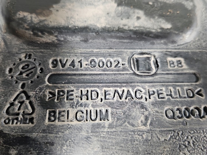 FUEL BAK FORD KUGA MK1 ÉS 08- 13 2,0 TDU 9V41- 9002- BB 8