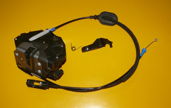 de la Serrure Portière Droite Avant FORD FIESTA MK7 VII HB 3D 08- EU 8A6A-A21812-BG