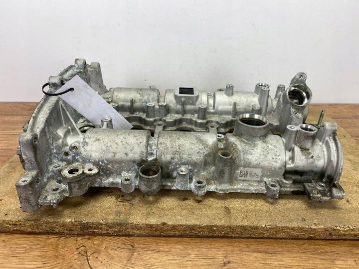 cover of valves 1.5 EcoBoost Ford Escape IV Kuga MK3 2020+