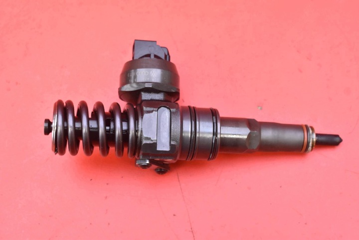 Injecteur Injecteur 0414720215 038130073AG VW GOLF 5 V 1.9 TDI 105 KM 03-09