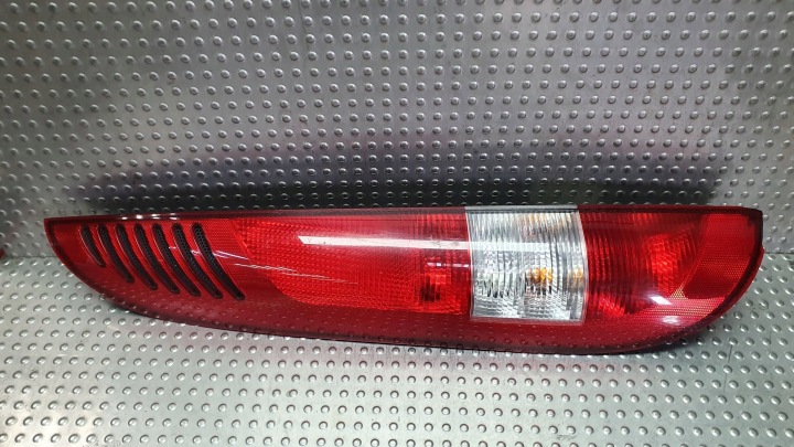 light rear part left MERCEDES VANEO W414 01- A4148200064