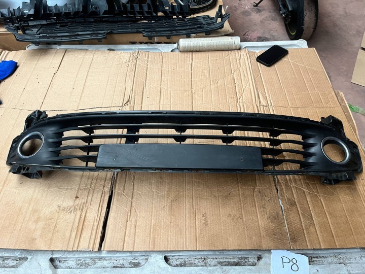 Inférieur Grille Pare choc Avant Avant RENAULT CLIO IV 622542958R @M