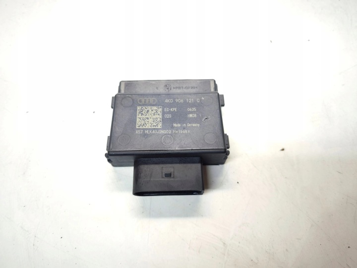 control unit POMPY of the fuel AUDI A4 B9 A5 A6 C8 A7 4K0906121C