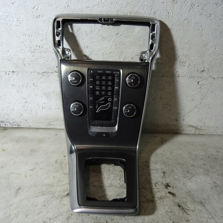 VOLVO V40 14R PANEL air conditioning devices 31288104