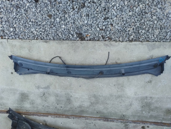 Griglia gocciolatoio RENAULT TRAFIC II VIVARO 8200229873 93850665