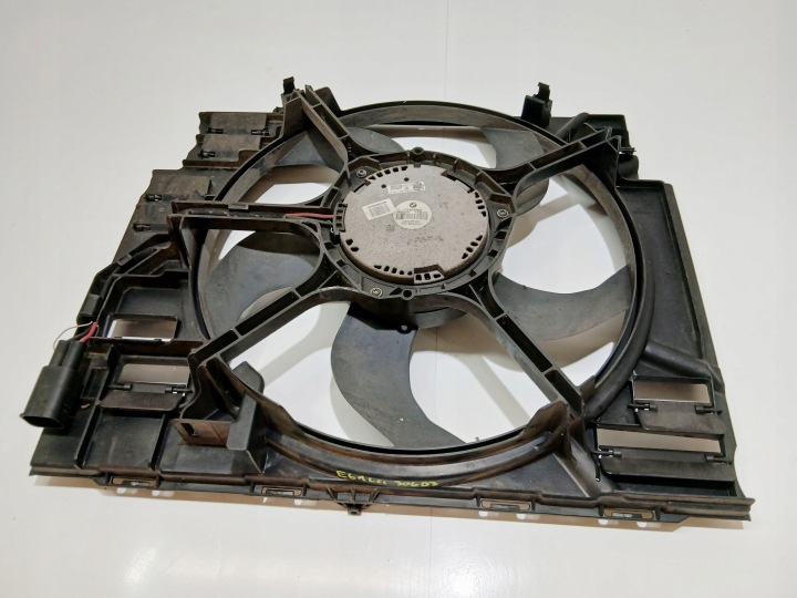 ventilátor chladiče BMW E60 E61 306D3 OE 6950213 (0000448)