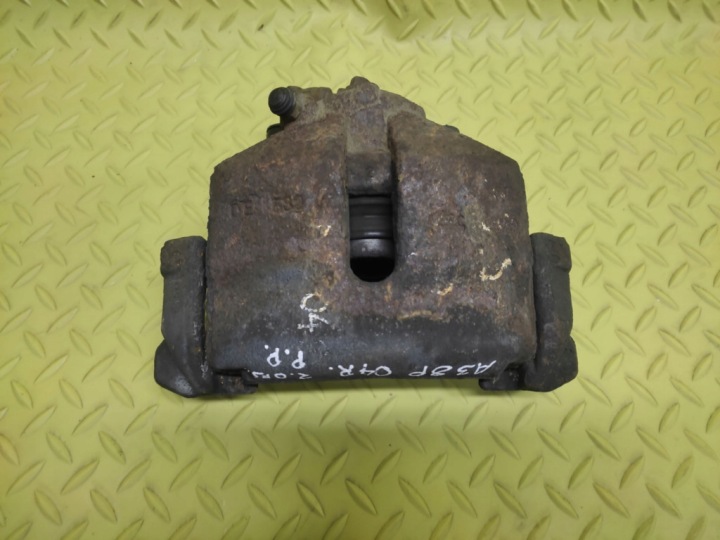 AUDI A3 8P 2.0 FSI Bremssattel Bremse Sattel Brems- rechts vorne