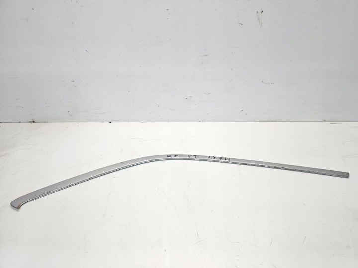 lista fedél ablak jobb far AUDI Q7 4L 4L0853084B