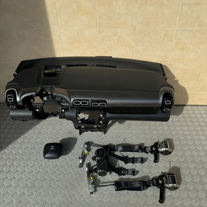 armatura kompletna zračni jastuk airbag konzola sigurnosni pojasevi kokpit CITROEN C3 AIRCROSS