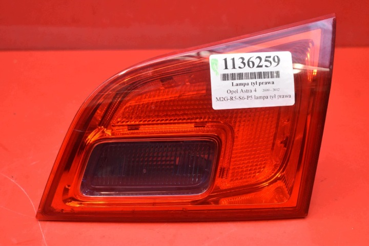 světlo pravá záď zadní 13282247 OPEL ASTRA 4 IV J KOMBI 09-12