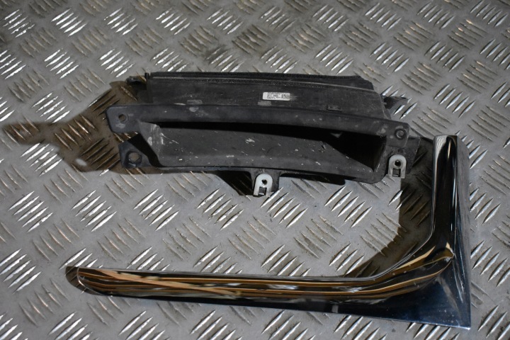 IDEALNY CHROM of a fender left + holder BMW G11 G12 1