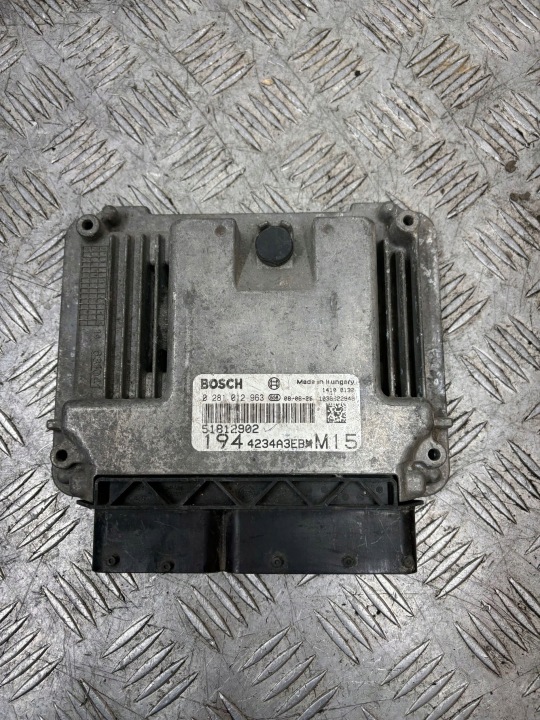 Unité de contrôle Moteur FIAT CROMA 1.9 JTD 0281012963