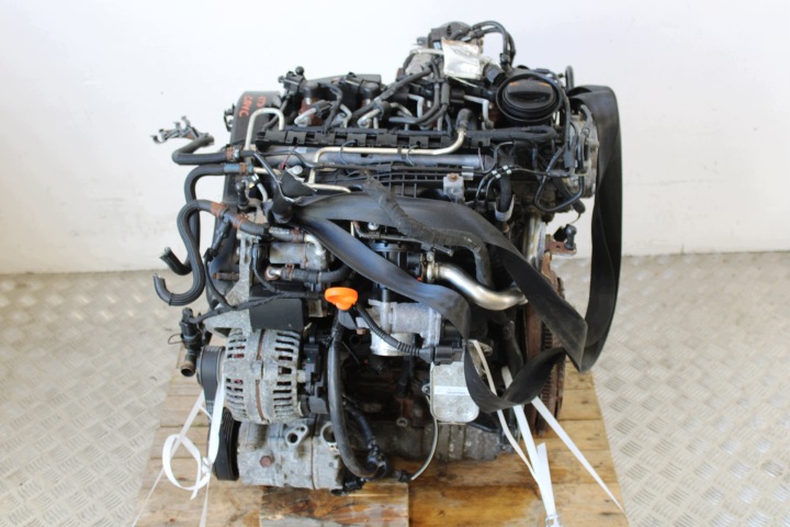 motor MOTOR kompletan CAY C CAYC VW TOURAN 1T3 1T0 LIFT 1,6 TDI