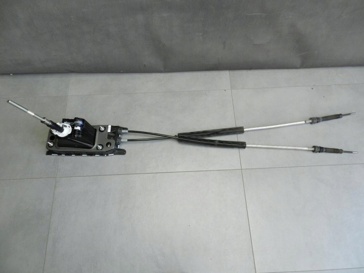 VW TOURAN 5T Schaltkulisse Bowdenzug getriebe 5qa711049l