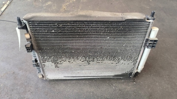 chladič vody 8V61-8C607-EB FORD C-MAX MK2 II