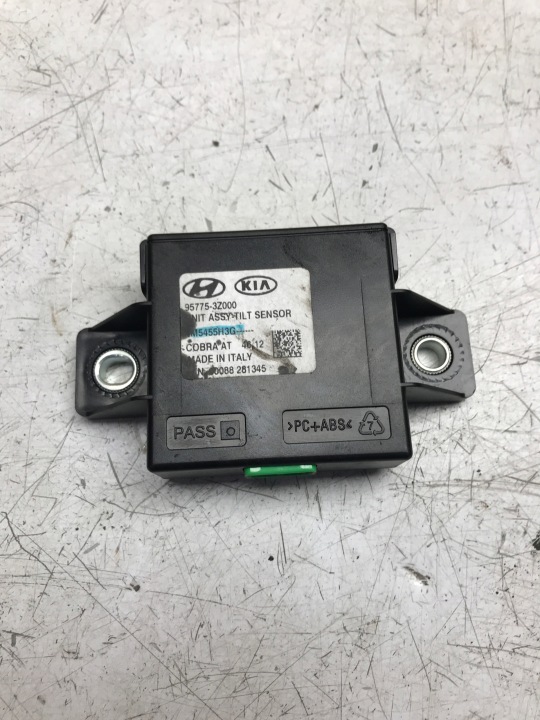 sensor module PRZECHYLU HYUNDAI I40 95775-3Z000