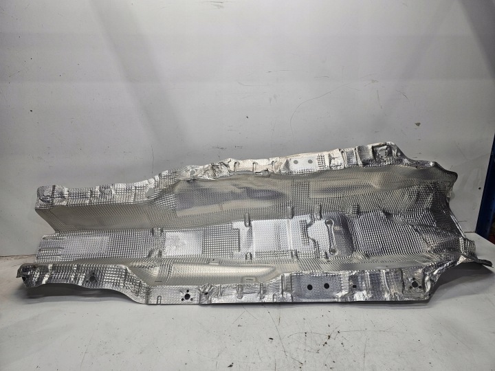 Couverture tablier moteur TERMICZNA TUNELU AUDI A3 8Y VOLKSWAGEN SEAT SKODA 5Q0825661BS