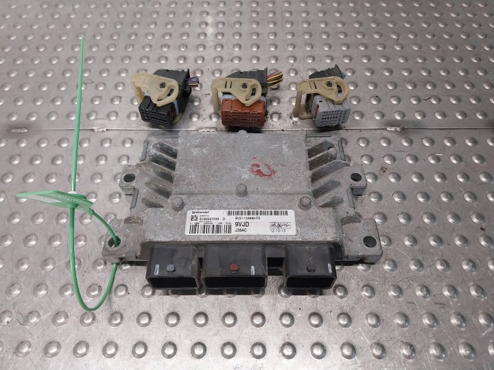 ordinateur unité de commande électronique uce moteur BV21-12A650-FD S180047035D FORD FIESTA MK7 1.25B