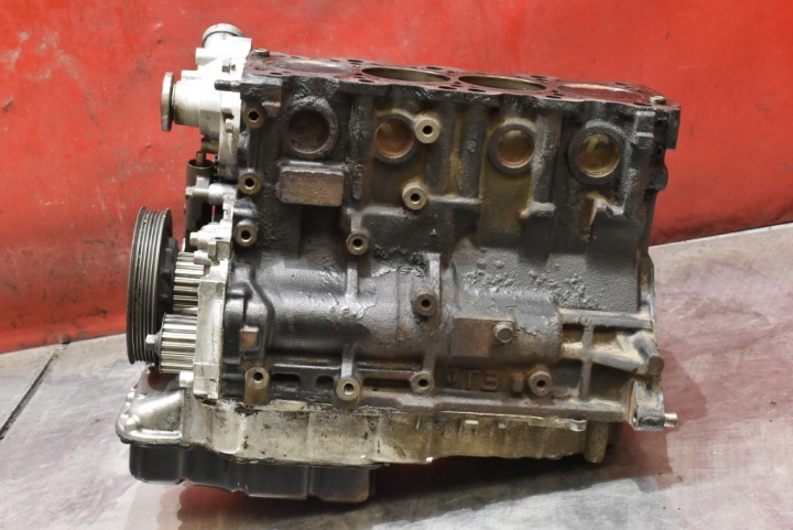 BLOK DOL of the engine crank 4G63 MITSUBISHI OUTLANDER 1 and 2.0 16V 136 KM 4X4 01-08