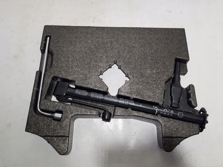 running board polystirene boot floor well MERCEDES SL R230 lift key