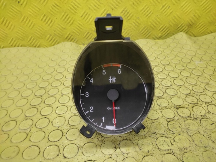 ALFA ROMEO 156 1.9 JTD quadro strumenti TACHIMETRO contagiri OROLOGIO 156034514