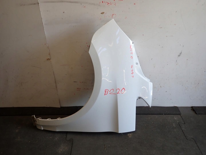 fender front front left MERCEDES VITO W447 V-KLASA 2014