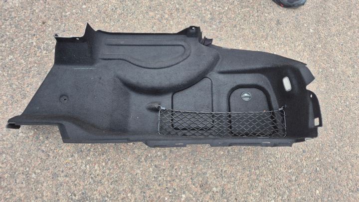 boot upholstery right 2186900441 MERCEDES CLS W218 BDB!!!