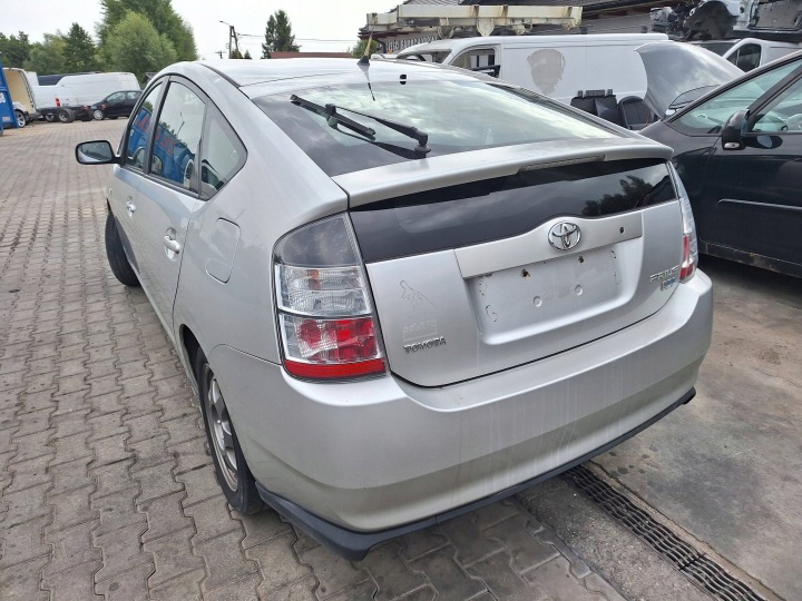 Toyota Prius 2 II NHW20L W20 Vitre Porte arrière coffre hayon Porte coffre hayon 1C0 Couverture Moulage du capot