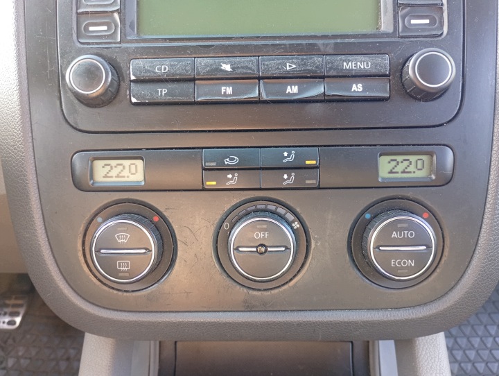 Panel bouton regulacja alimentation d'air chauffage VW Golf V 5 04-08