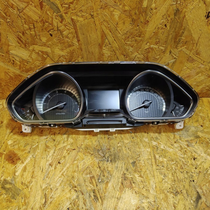 quadro strumenti TACHIMETRO contagiri Peugeot 2008 e 12012019 gt line