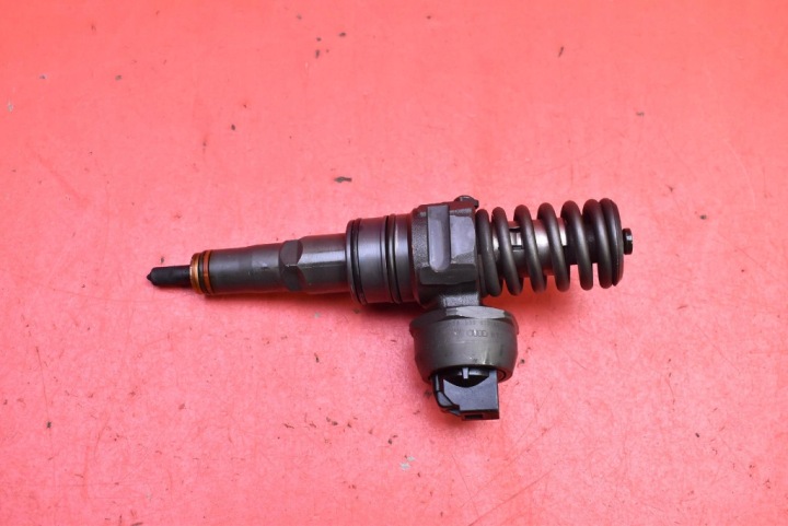 Injecteur Injecteur 038130073AG SKODA OCTAVIA 2 II LIFT 1.9 TDI 105 KM 08-13