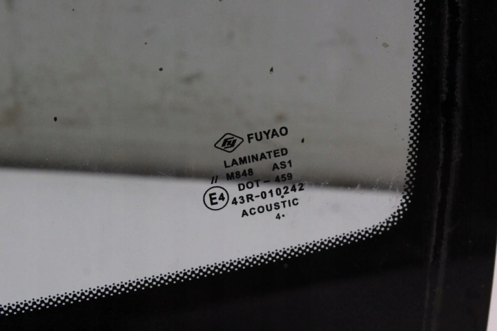 VITRE MERCEDES W238 A238 ORYG 8