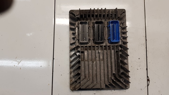 OPEL INSIGNIA A 2.0 TURBO Computer Bedienteil DES MOTORS 12650119 12633555