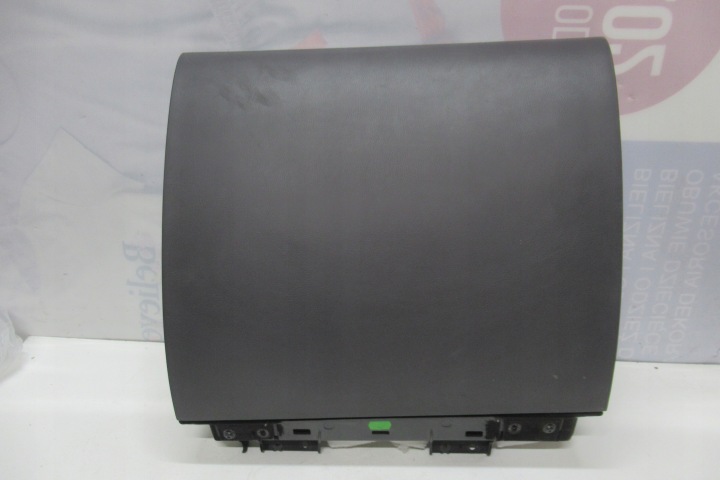 VW PHAETON 06R passenger compartment of the passenger consoles