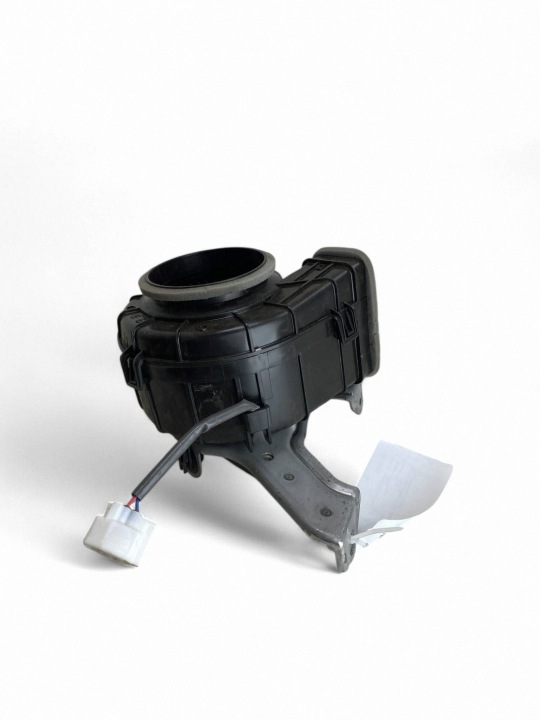 Lexus ES VII battery fan G9230-33050 6