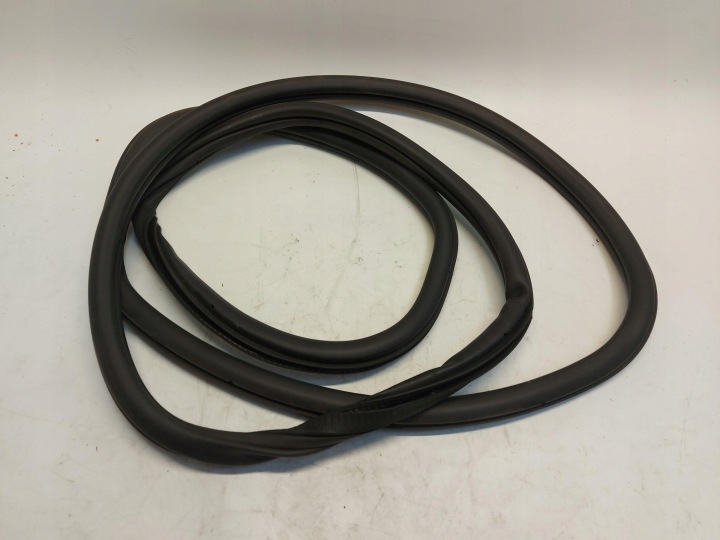 Ford Tourneo Connect III MK3 USZCZELKA bal far
