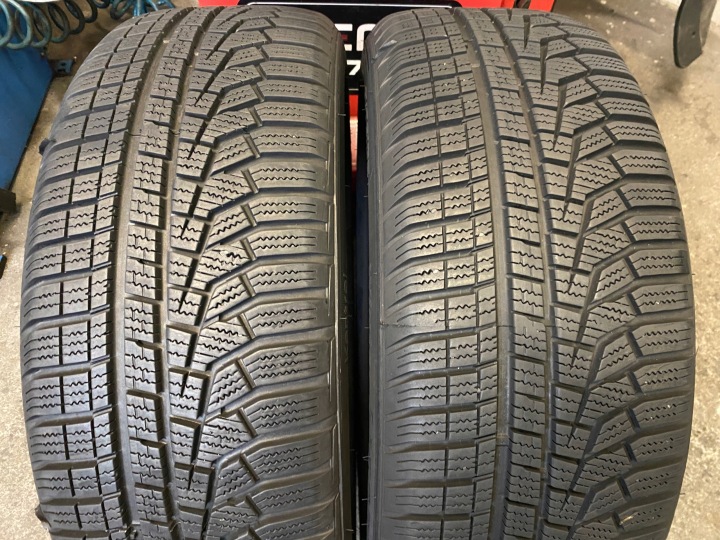 2 tyres winter 205/55R17 Hankook Winter and*cept Evo2 as new 7,5mm 2024r