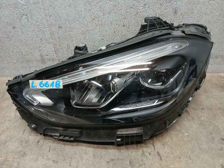 Licht vorne links MERCEDES C KLASA W206 A206 FULL LED A2069066104