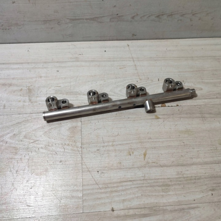 Conduit pieces tuyaux paliwowy Suzuki Vitara (LY) 9313U