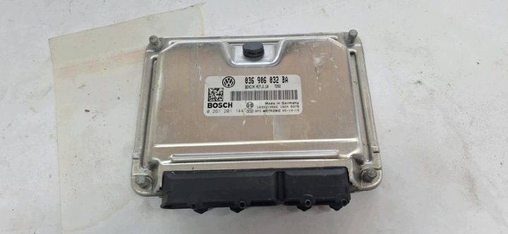 computer control unit VW GOLF V 036906032BA
