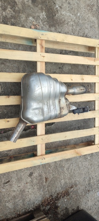 ispušni lonac auspuh Audi A4 B8 8K0253611BB