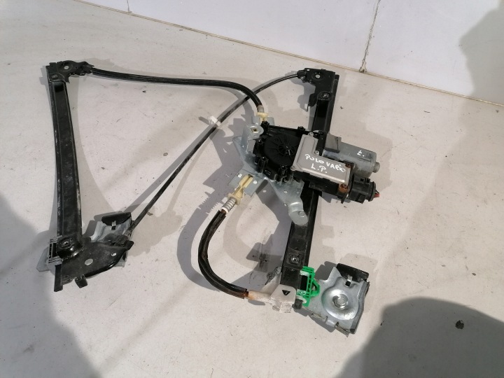 VW Polo Vario lift of the window left front