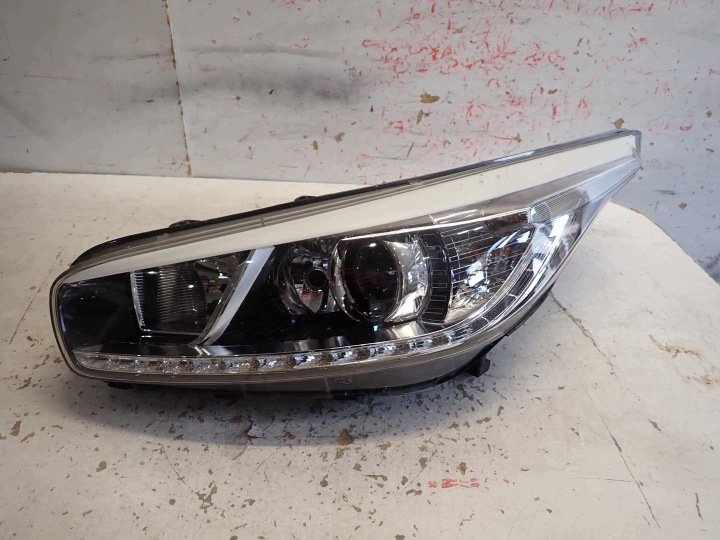 light front front left KIA CEED II 2012-2018 92101-A2020
