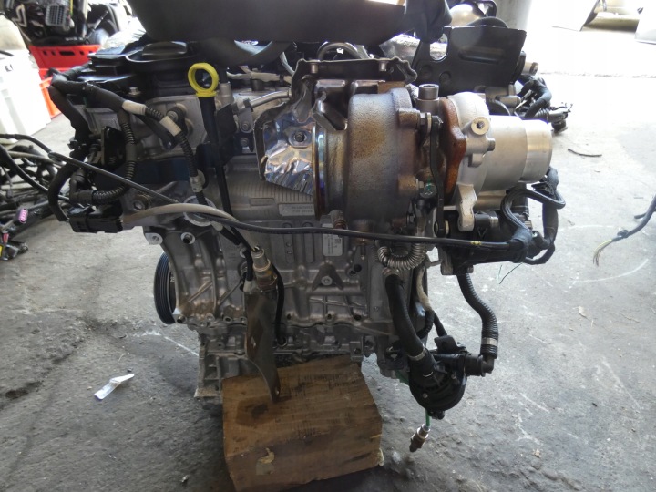 turbo Peugeot 3008 5008 III 24r Citroen 1.6 THP 9852951580
