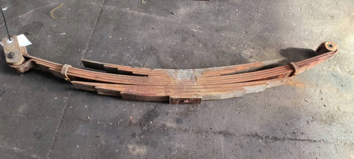 RESOR hinten PODWOJNY 12 PIOR IVECO DAILY IV 50C15