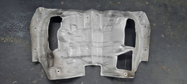 A5 8W S5 kryt TUNELU TERMICZNA výfuku 8W0803979M A4 B9 8W S4