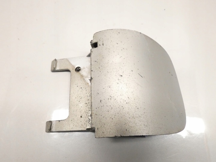 záslepka PRAHU ľavá predok OPEL OMEGA B LIFT 99-03 90493773 Z157